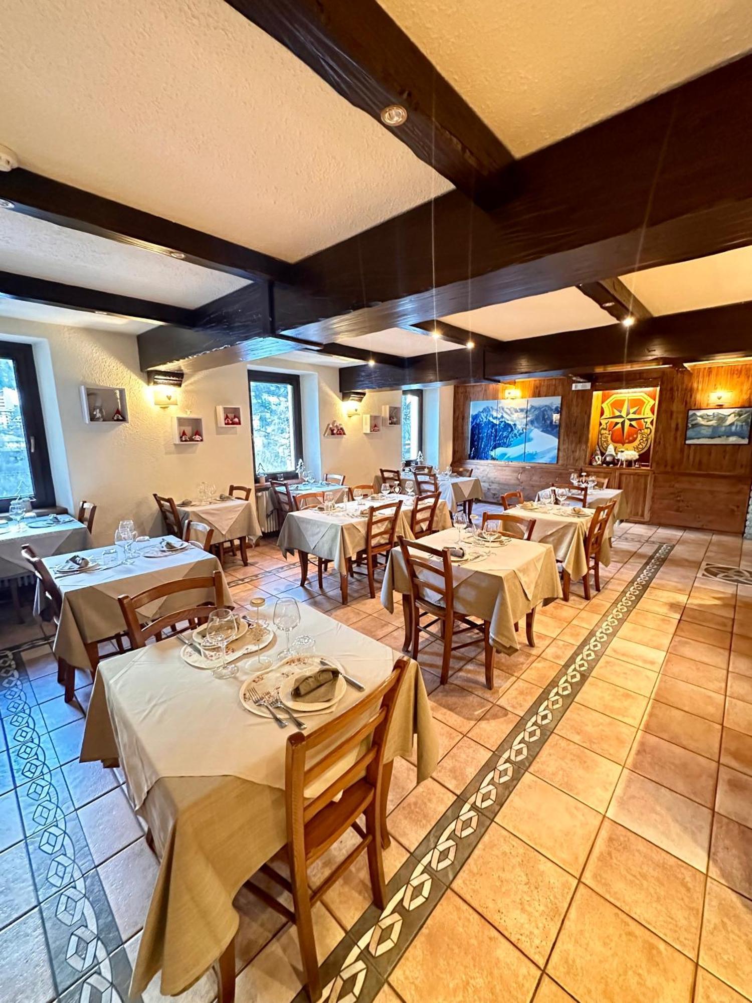Hotel Stella Del Nord Курмайор Екстериор снимка
