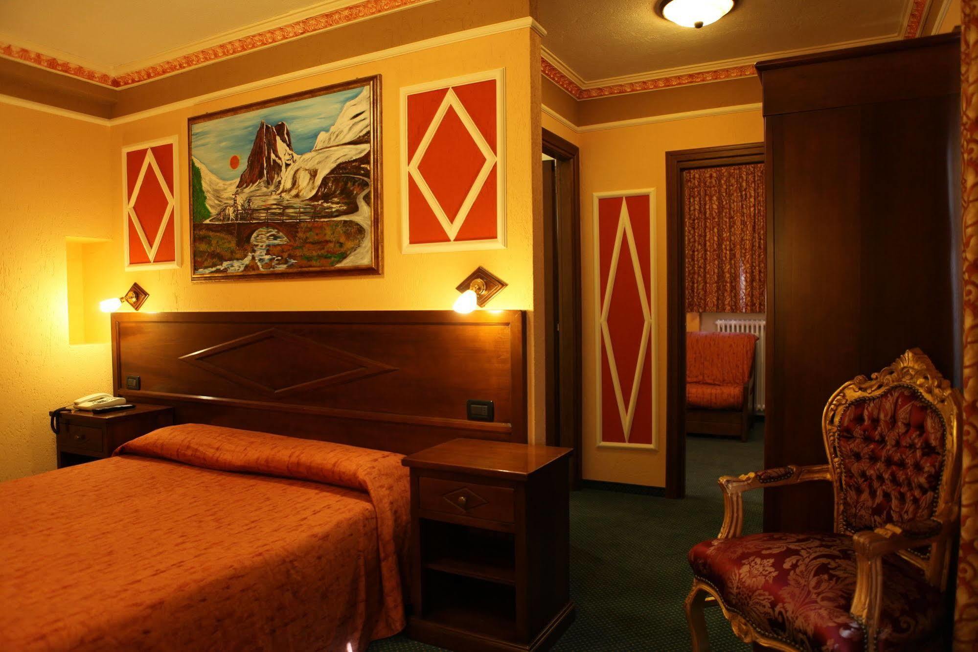 Hotel Stella Del Nord Курмайор Екстериор снимка