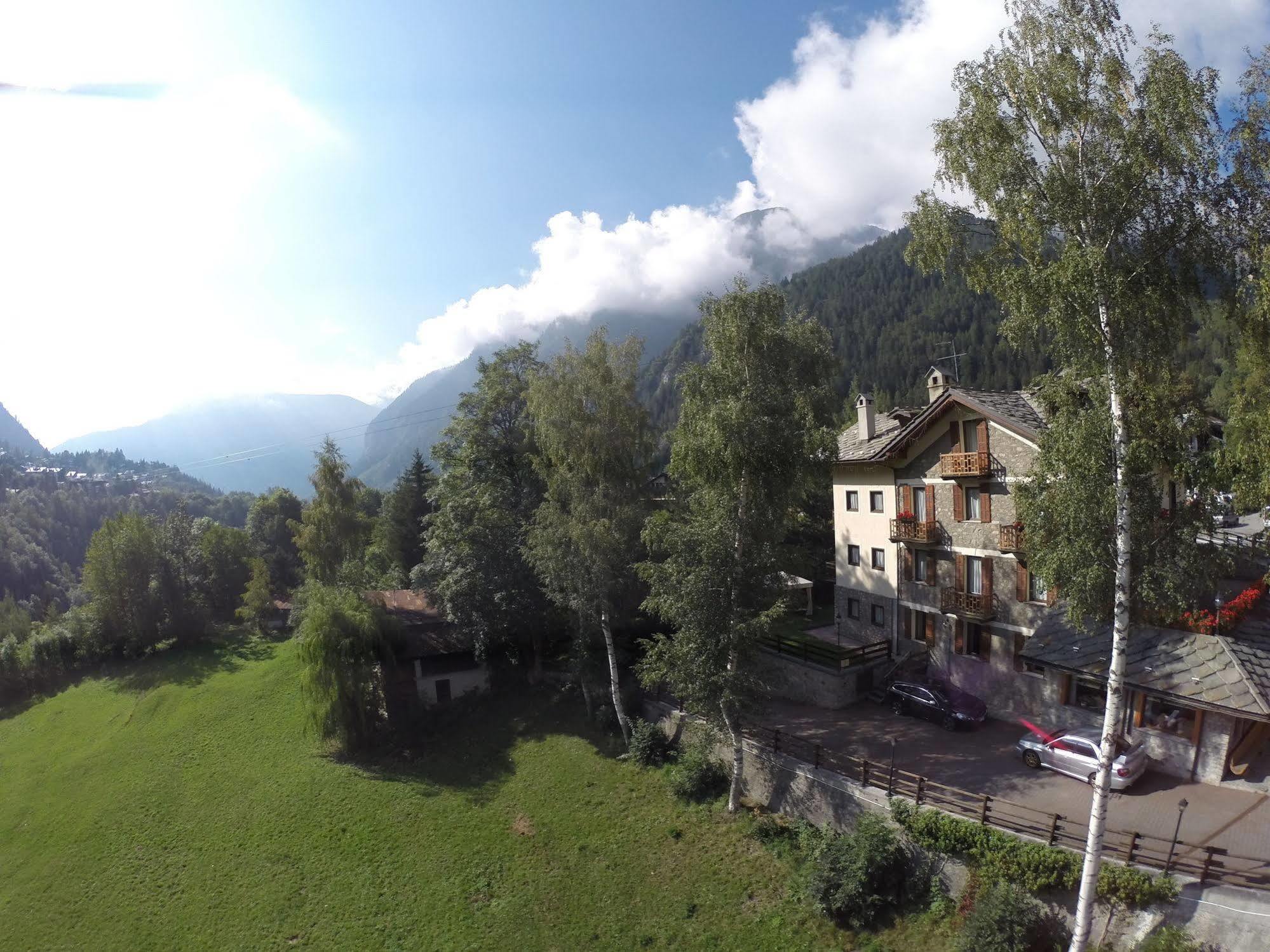 Hotel Stella Del Nord Курмайор Екстериор снимка