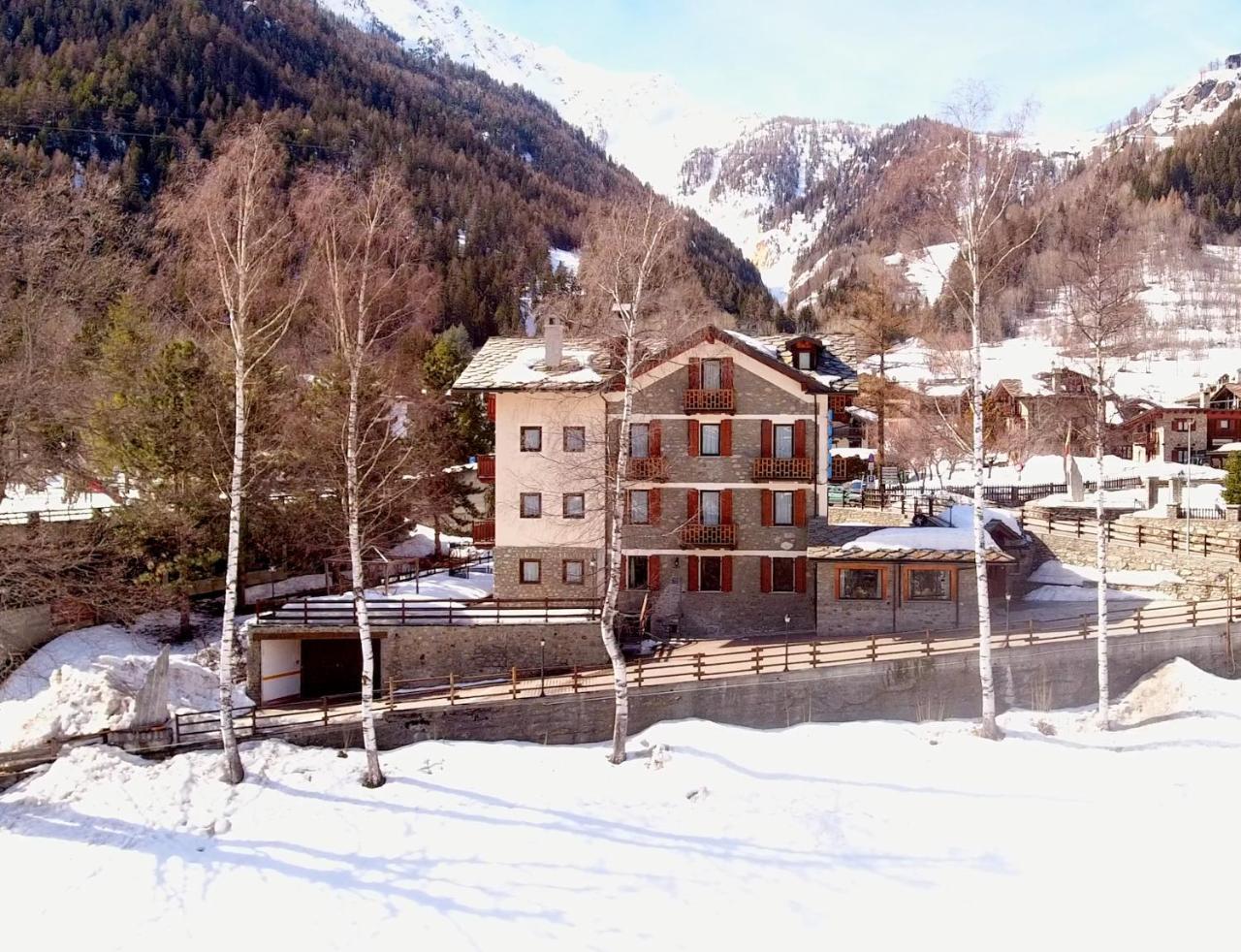 Hotel Stella Del Nord Курмайор Екстериор снимка