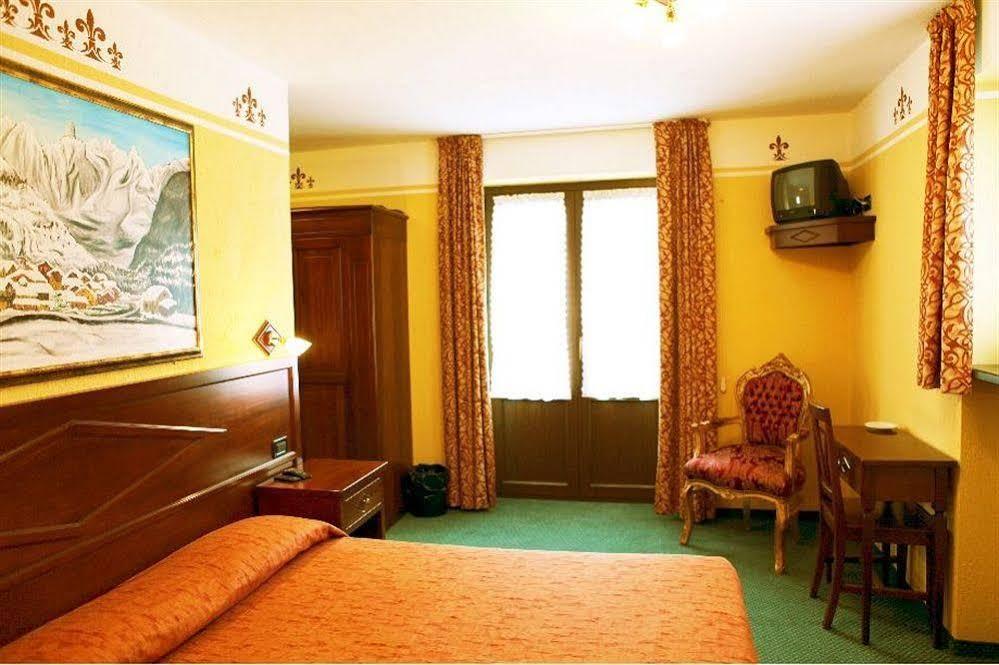 Hotel Stella Del Nord Курмайор Екстериор снимка